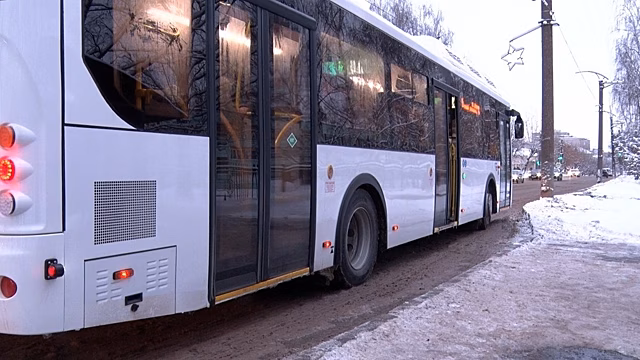 Депутаты уверяют, что автобусы в Кирове стали ходить лучше