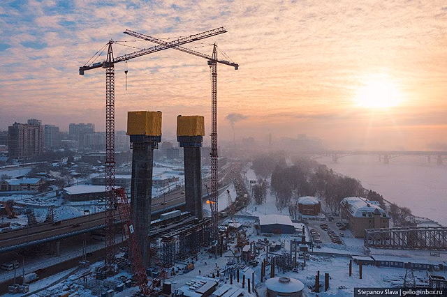 Стройку четвёртого моста через Обь в Новосибирске снял фотограф Слава Степанов