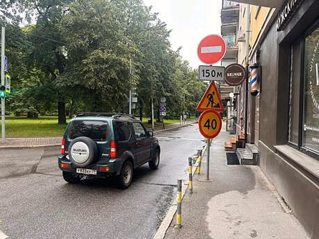 На участке Юношеской временно ввели двустороннее движение