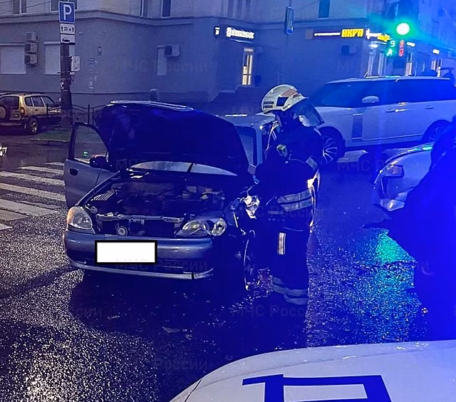 Четыре человека получили травмы в ДТП в центре Калуги