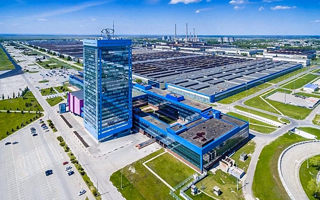 Глава АВТОВАЗа озвучил прогноз по продажам Lada Iskra в 2026 году