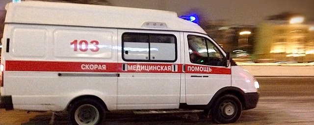 В Саратове машина скорой помощи насмерть сбила пожилую женщину
