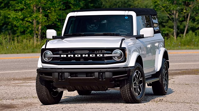 Совершенно новый Ford Bronco Outer Banks Edition выставили на аукцион на Mecum
