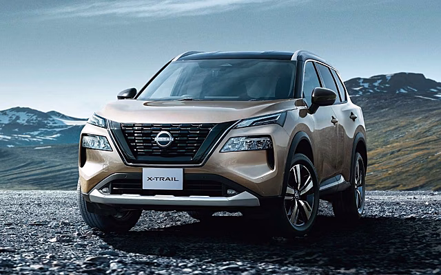 Nissan X-Trail продают в России от 3,3 млн рублей
