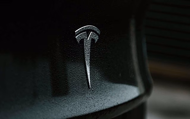 Tesla продолжает отрицать вину в смертях по вине автопилота: замято еще одно дело