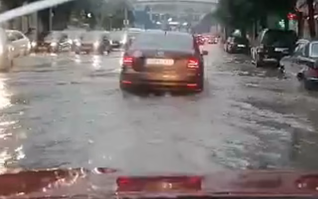 Мэрия Рязани прокомментировала ситуацию с затопленными дорогами города