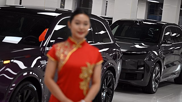 В России стремительно закрываются китайские автосалоны