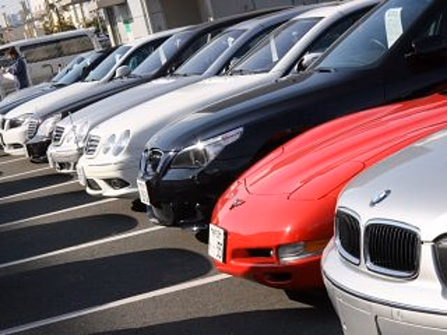 СМИ: Продажи новых легковых автомобилей в России выросли на 11% в августе