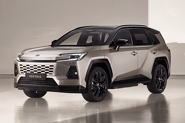 Toyota представила обновленный RAV4