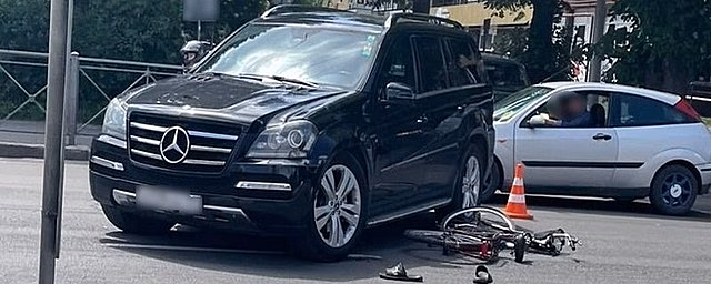 В Калининграде велосипедиста сбил водитель «Мерседеса»