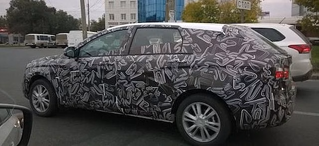 Опубликованы новые фото с тестов Lada Vesta Cross