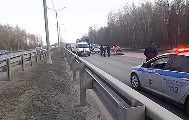 Водитель попавшего в ДТП в Подмосковье микроавтобуса работал нелегально