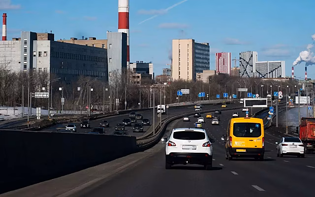 Автопарк России стареет: аналитики подсчитали средний возраст автомобилей