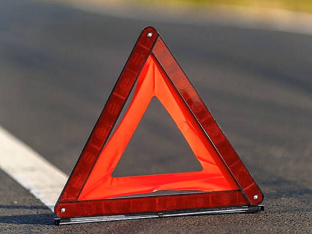 Два человека погибли в лобовом столкновении двух иномарок в Ленобласти
