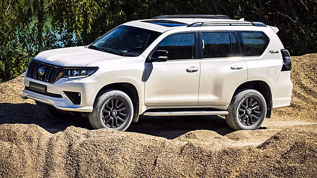 Объявлены российские цены на обновленный Toyota Land Cruiser Prado