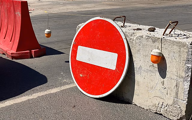 В Новосибирске в трех районах ограничат движение транспорта