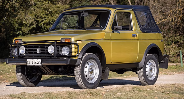 В Сети показали один из самых смешных и правдивых роликов о Lada Niva