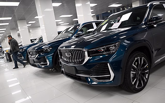 «Автостат»: в России не уменьшаются товарные запасы авто