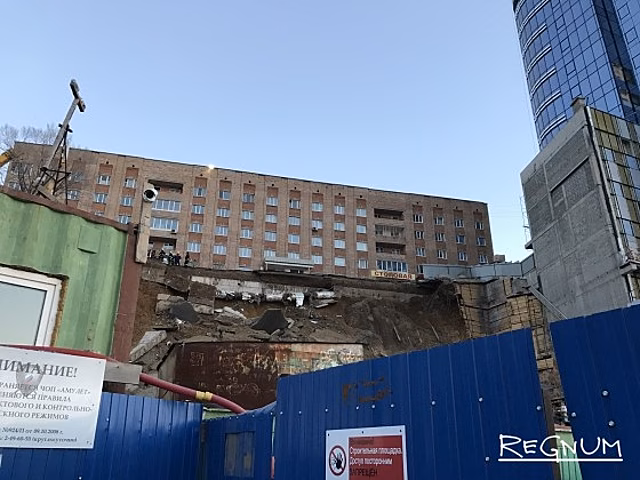 Во Владивостоке после обрушения дороги возбуждено уголовное дело