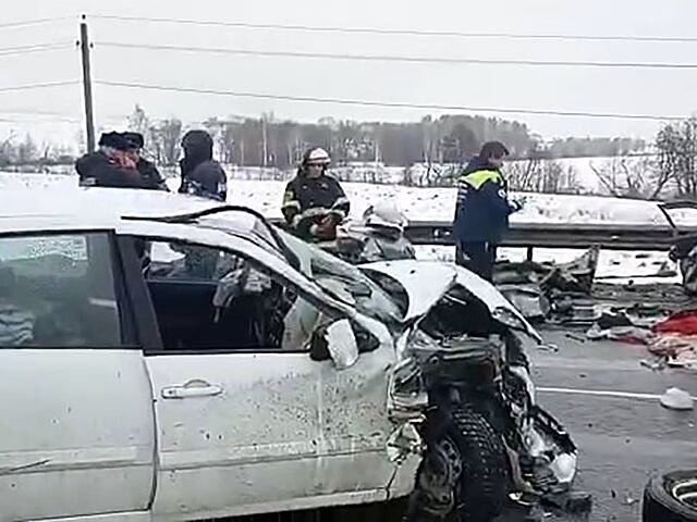 Кадры с места аварии в Подмосковье появились в Сети