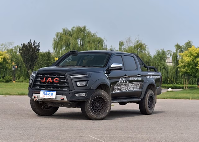 Конкурент Toyota Hilux за 1 180 000 рублей выходит на рынок