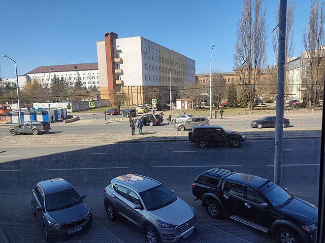 На ул. 9 Апреля проходит следственный эксперимент по делу о перестрелке