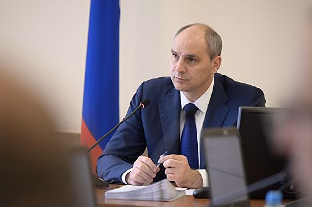 Денис Паслер поставил главе Екатеринбурга задачу рационально распределить поступающий общественный транспорт