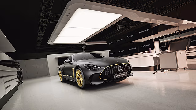 Mercedes посвятил спецверсию AMG GT фильму о Формуле-1 с Брэдом Питтом в главной роли