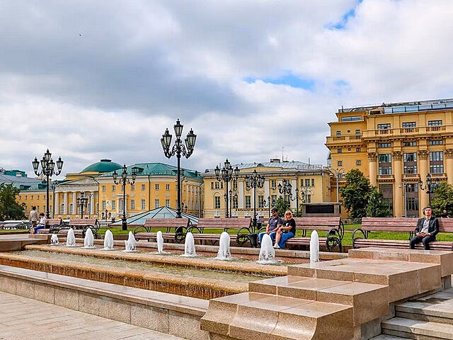 Капитальный ремонт фонтана "Каскад" завершили в центре Москвы