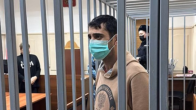 Суд арестовал водителя Porsche, сбившего трех пешеходов на тротуаре в Москве