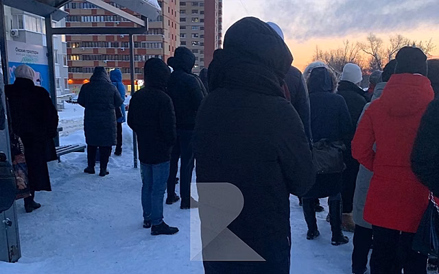 Жители Рязани пожаловались на переполненные утренние маршрутки в Дашково-Песочне