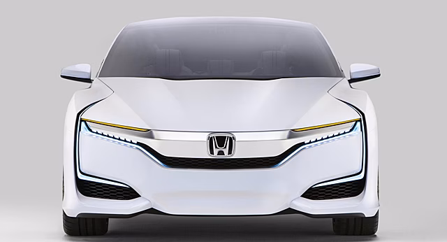 Водородный седан Honda FCV: Самый необычный авто марки