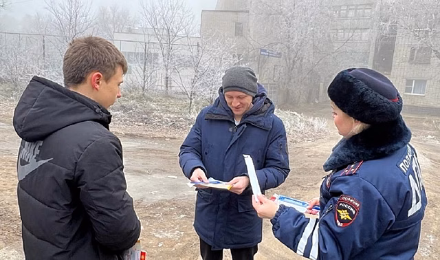 В Волгограде сотрудники ГИБДД провели рейд в преддверии зимних каникул