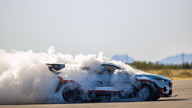 Ford построил 1400-сильный Mustang Mach-E