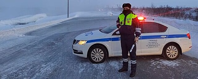 В Новосибирской области задержали инспектора ДПС с несколькими пакетиками марихуаны