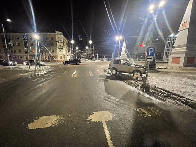 Три человека получили травмы в ДТП в центре Калуги