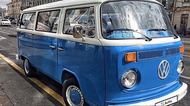 На продажу выставили винтажный Volkswagen Type 2 1978 года выпуска