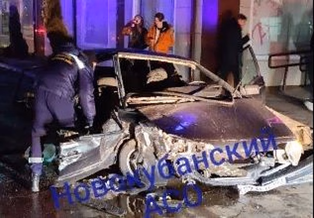 Попавшего в ДТП человека из соседнего города доставили в больницу Армавира