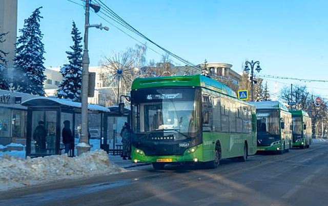 В Курске пассажиров просят соблюдать простые правила, чтобы в автобусах было чище и безопаснее