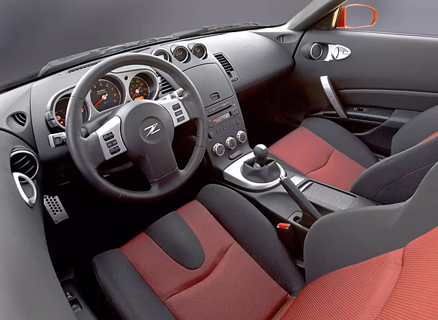85-летний водитель разогнал Nissan до 177 км/ч и получил обвинение в гонках