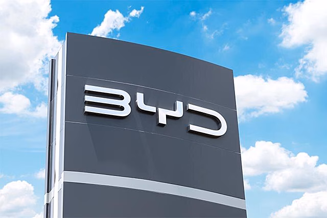 BYD встретился с руководителями «Ф-1» и ФИА. Производитель подтвердил интерес к серии и сотрудничеству с Хорнером (Planet F1)