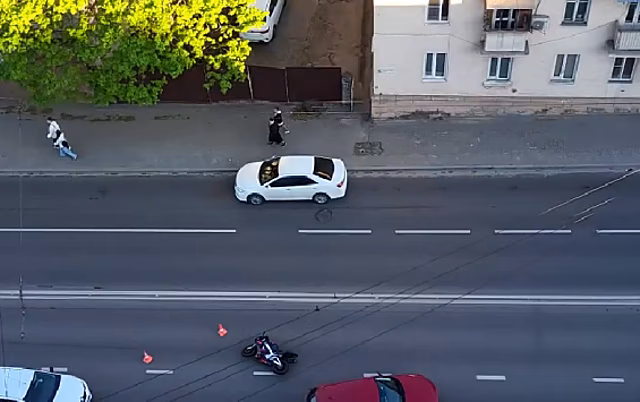 В Курске 23 апреля водитель сбил мотоциклиста