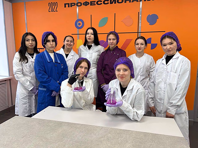 Школьники и студенты Оренбуржья получат поддержку в выборе профессии и трудоустройстве