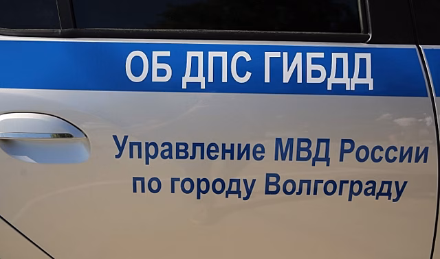 Водителя-лихача, пытавшегося скрыться от полиции в Волгограде, арестовали на 10 суток
