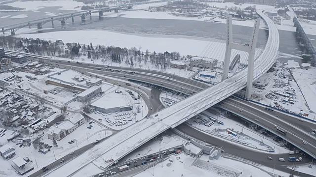 В Новосибирске открыли полноценное движение по правобережной развязке 4 моста