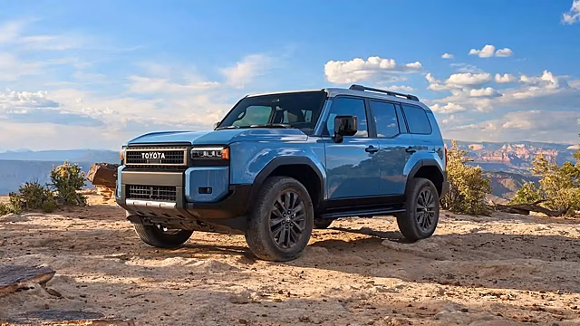 Компания Toyota размышляет о будущем внедорожника Land Cruiser