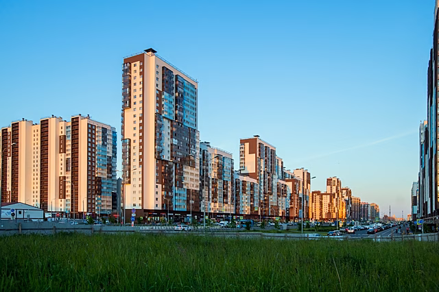 В Приморском районе построили новые дороги
