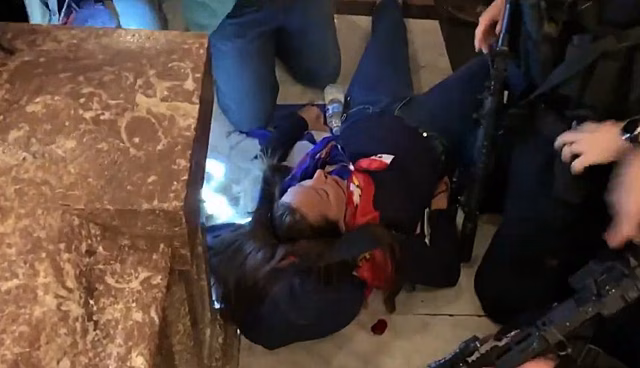 Шеф полиции округа Колумбия : Четыре человека погибли во время протестов в Вашингтоне и штурма Капитолия