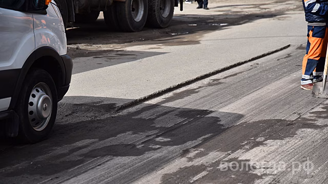 В Вологде продолжается ямочный ремонт