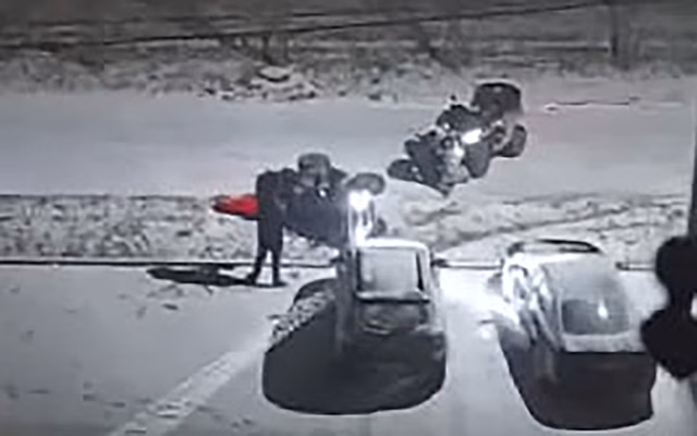 В Дядькове водитель квадроцикла врезался в автомобиль и скрылся с места ДТП
